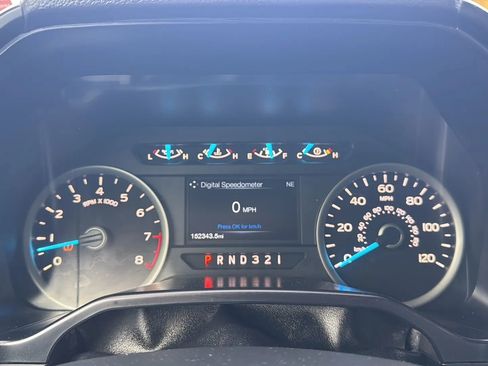 Used 2016 Ford F150 XLT w/ Equipment Group 301A Mid RWD image 17