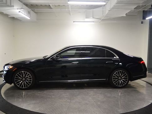 Used 2026 Mercedes-Benz S 500 4MATIC image 2