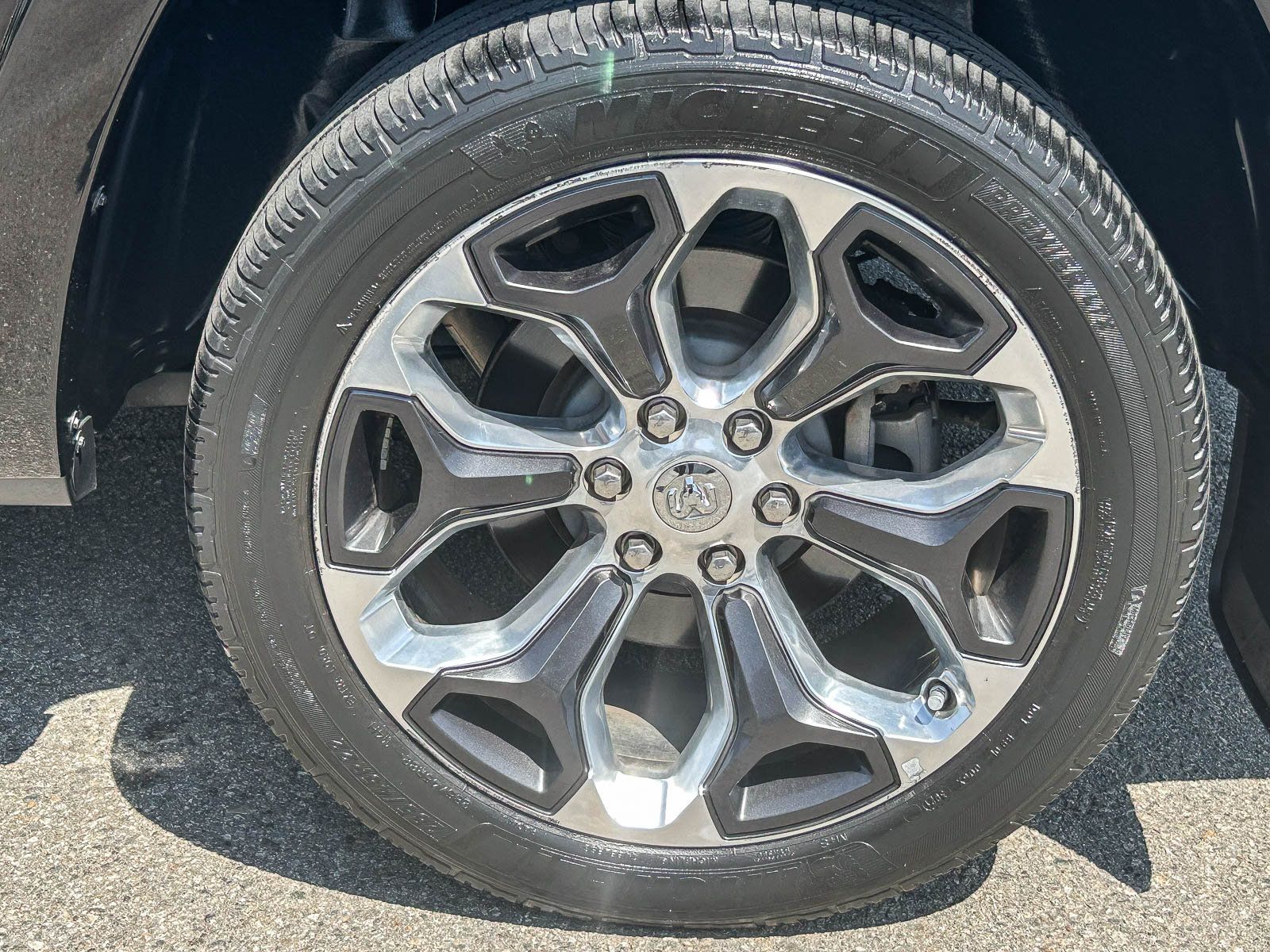 Used 2019 RAM 1500 Limited AWD/4WD image 11