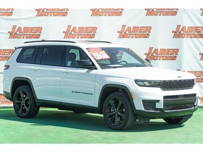 Used 2023 Jeep Grand Cherokee L Laredo