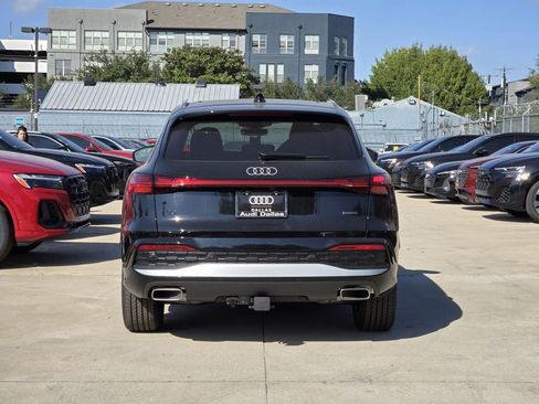New 2025 Audi Q5 Prestige image 7