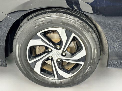 Certified 2017 Honda Accord LX image 28