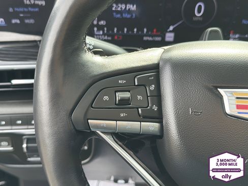 Used 2024 Cadillac Escalade Sport w/ LPO, ONYX Package image 18