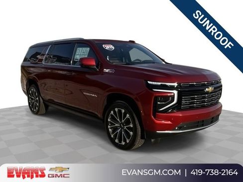New 2025 Chevrolet Suburban High Country AWD/4WD image 1