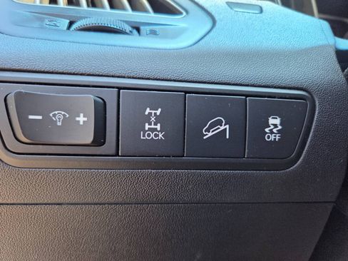 Used 2015 Hyundai Tucson SE AWD/4WD image 17