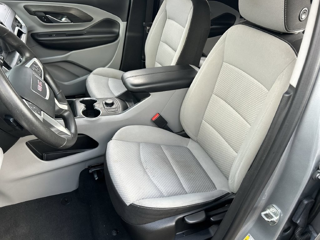 Used 2023 GMC Terrain SLE FWD image 19