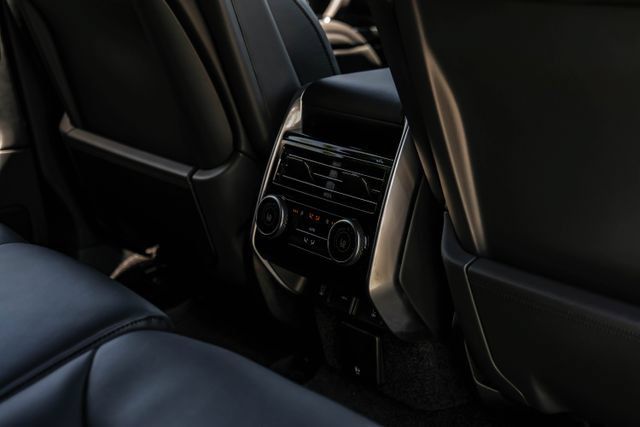 New 2026 Land Rover Range Rover SE AWD/4WD image 49