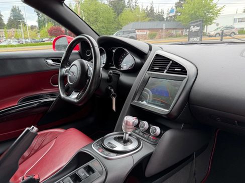 Used 2011 Audi R8 V10 AWD/4WD image 18
