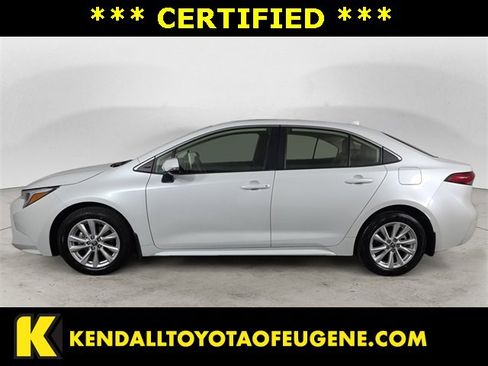 Certified 2025 Toyota Corolla XLE image 2