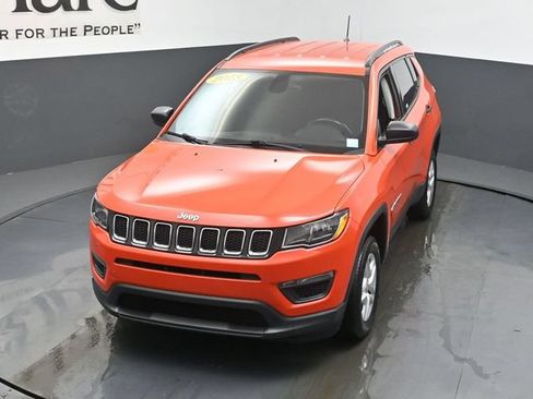 Used 2018 Jeep Compass Sport w/ Cold Weather Group AWD/4WD image 46