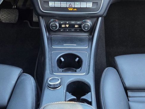 Used 2020 Mercedes-Benz GLA 250 image 10
