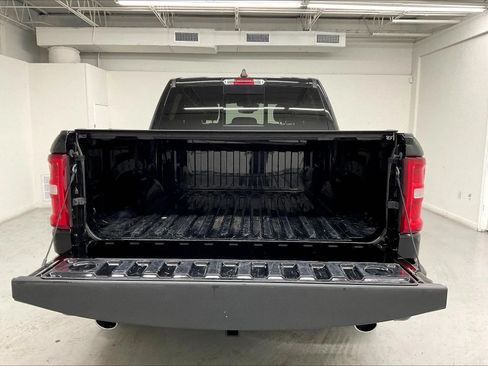 Used 2025 RAM 1500 Big Horn AWD/4WD image 31
