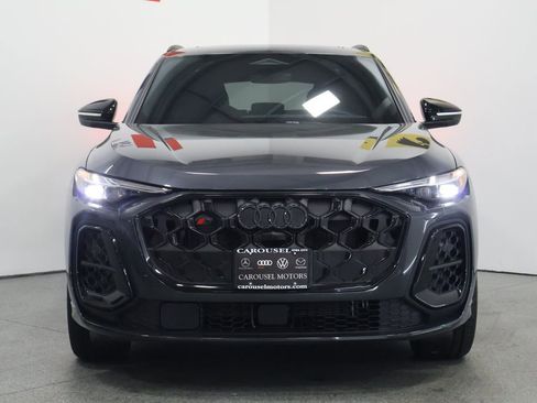 Used 2025 Audi SQ5 Prestige w/ Prestige Package AWD/4WD image 7