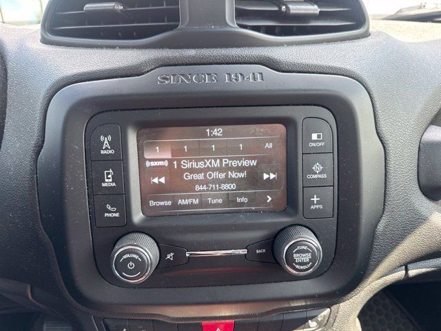 Used 2017 Jeep Renegade Trailhawk w/ Premium Trailhawk Package AWD/4WD image 16
