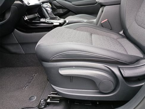 New 2026 Kia Seltos S image 18