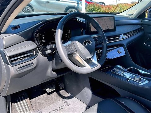 Certified 2027 INFINITI QX60 Luxe w/ Cargo Package AWD/4WD image 16