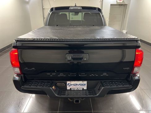 Used 2020 Toyota Tacoma SR5 w/ Technology Package image 5