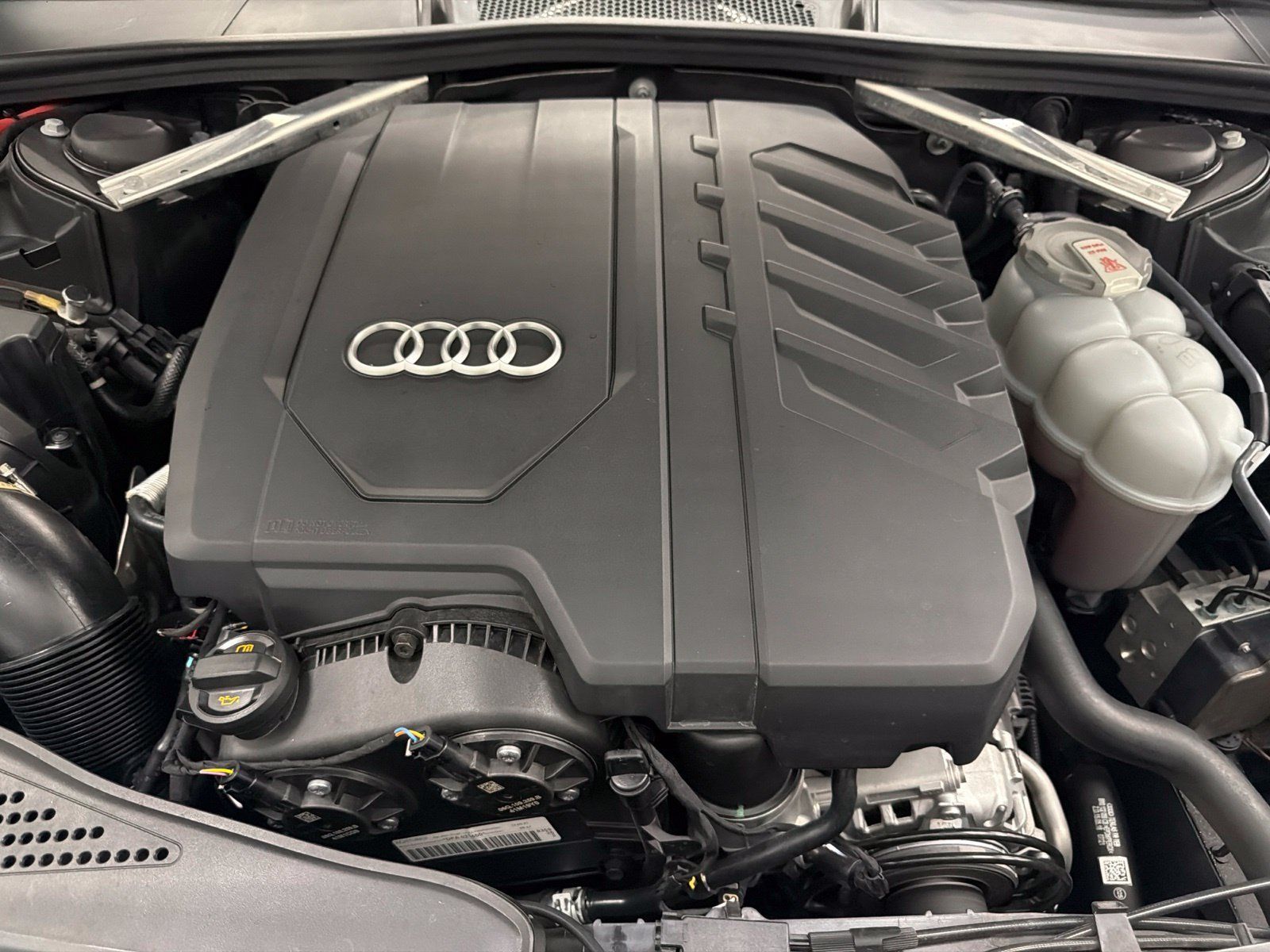 Used 2021 Audi A4 2.0T Premium Plus w/ Premium Plus Package AWD/4WD image 39