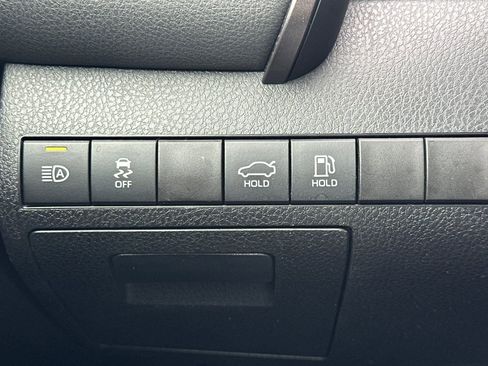 Certified 2023 Toyota Camry LE image 29