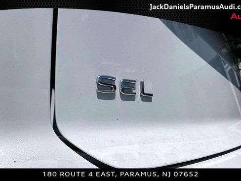 Used 2024 Volkswagen Atlas Cross Sport SEL Premium R-Line AWD/4WD image 23