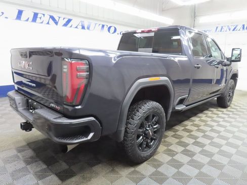 Used 2024 GMC Sierra 2500 AT4 w/ AT4 Premium Plus Package image 4