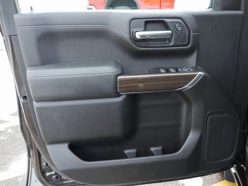 Used 2019 Chevrolet Silverado 1500 LT w/ All-Star Edition image 26