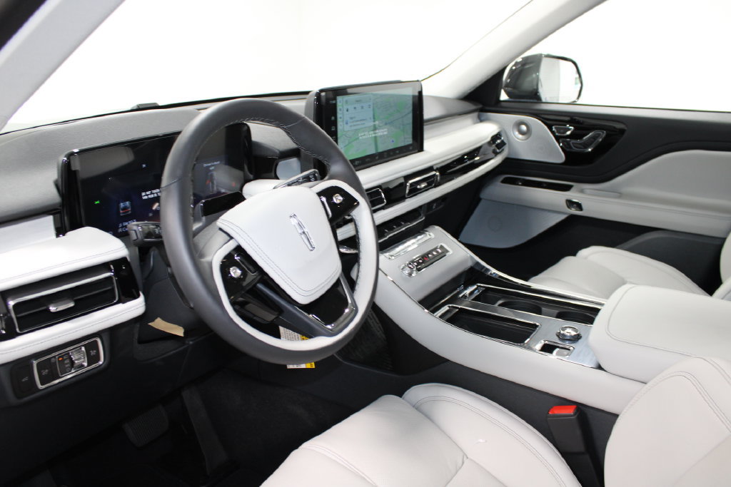 New 2027 Lincoln Aviator Reserve w/ Luxury Package AWD/4WD image 13