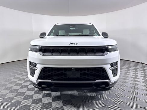 New 2026 Jeep Grand Wagoneer Limited AWD/4WD image 2