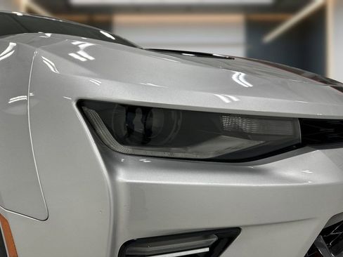Used 2018 Chevrolet Camaro SS RWD image 10