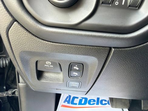 Used 2019 RAM 1500 Limited AWD/4WD image 21