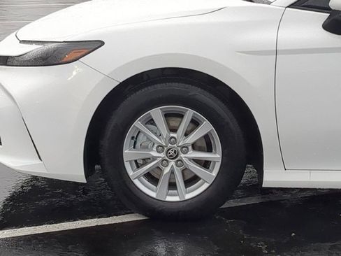 Used 2026 Toyota Camry LE image 7