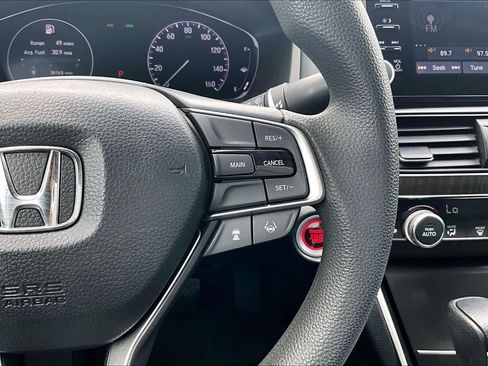 Used 2020 Honda Accord EX image 26