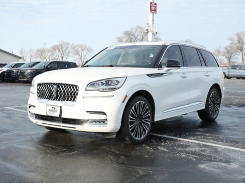 Used 2023 Lincoln Aviator Black Label w/ Dynamic Handling Package image 28