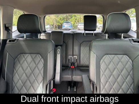 Certified 2025 Volkswagen Atlas SEL Premium R-Line image 14