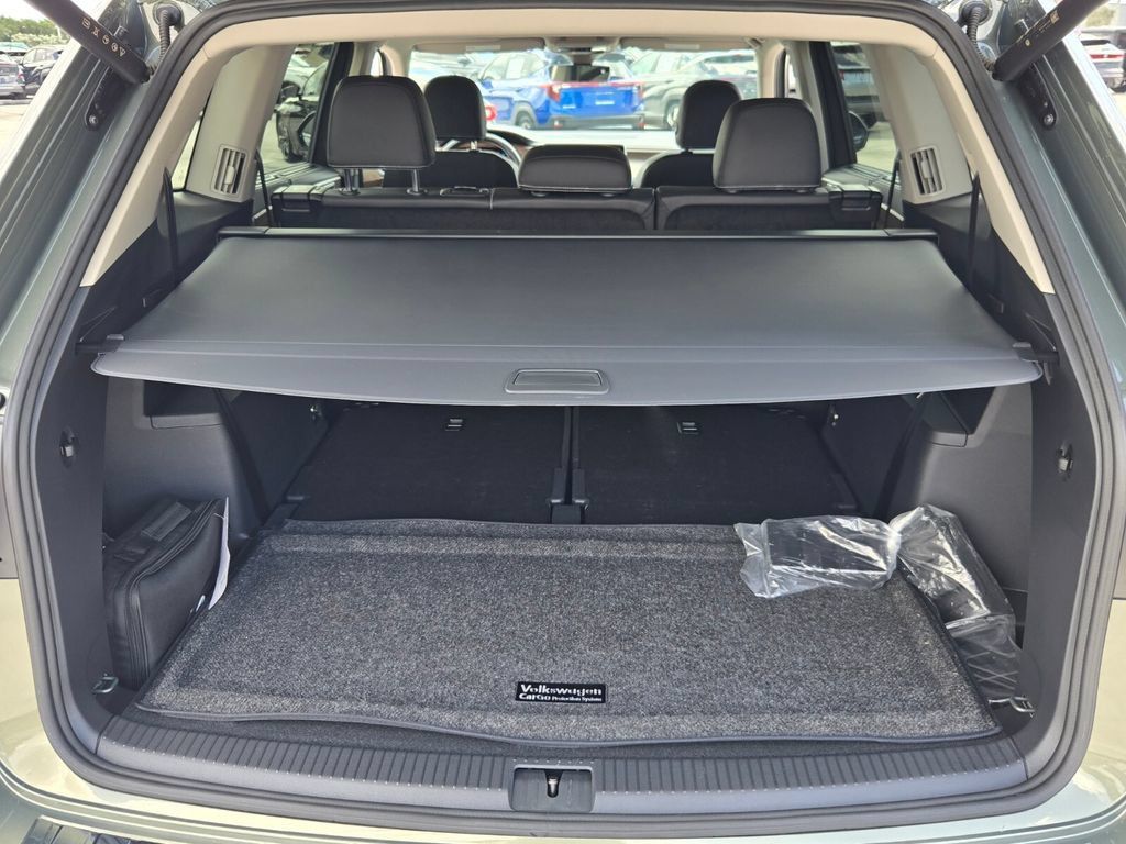 Certified 2026 Volkswagen Atlas SE FWD image 16
