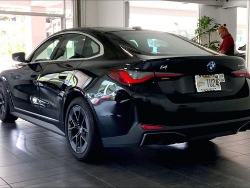 Used 2024 BMW i4 eDrive35 image 5