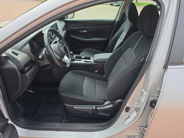 Used 2023 Nissan Sentra SV w/ All-Weather Package FWD image 9