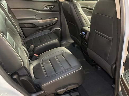 Used 2023 GMC Acadia Denali w/ Denali Ultimate Package image 12