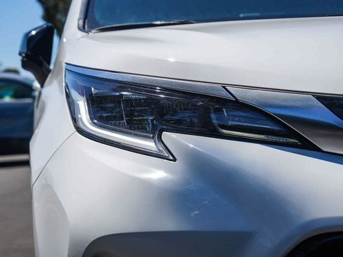 Used 2022 Toyota Sienna XSE w/ XSE Plus Package AWD/4WD image 10