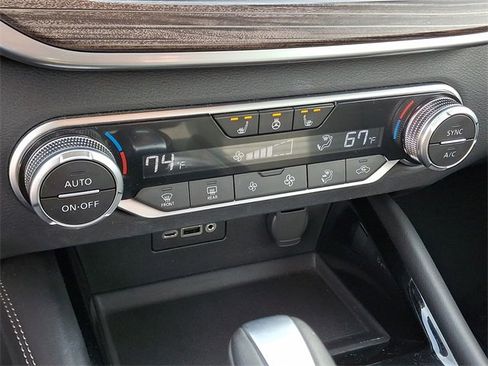 Used 2021 Nissan Altima 2.5 Platinum image 15