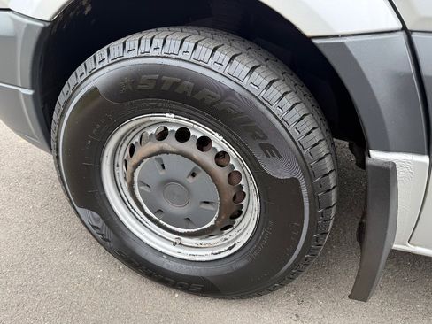 Used 2009 Dodge Sprinter 2500 w/ Rear Heater Group III image 28