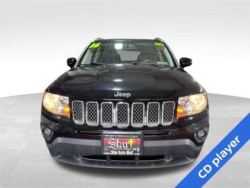 Used 2016 Jeep Compass Latitude AWD/4WD image 2