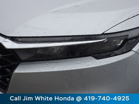 Used 2024 Honda CR-V EX image 13