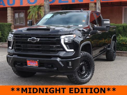 Used 2024 Chevrolet Silverado 2500 LTZ w/ LTZ Plus Package AWD/4WD image 4