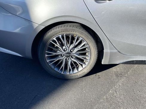 Used 2023 Kia Forte GT-Line w/ GT-Line Technology Package image 9