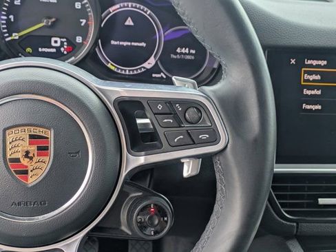 Used 2023 Porsche Cayenne Platinum Edition AWD/4WD image 20