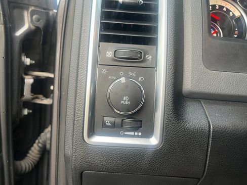 Used 2014 RAM 2500 Lone Star image 33