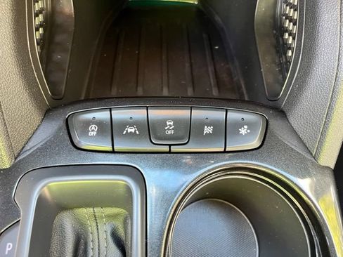 Used 2024 Chevrolet TrailBlazer LT w/ Driver Confidence Package FWD image 32