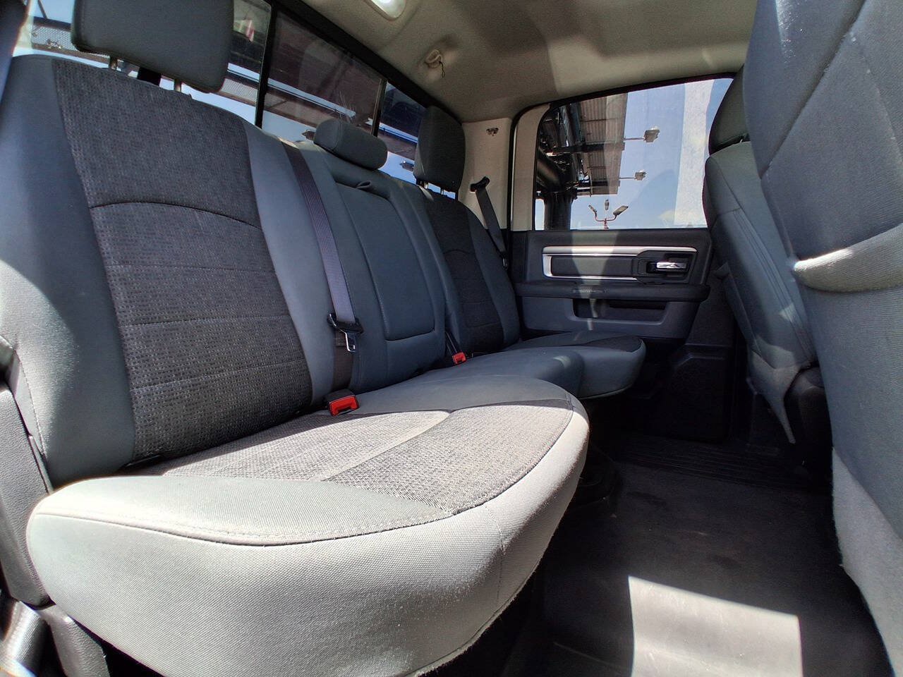 Used 2015 RAM 1500 Big Horn RWD image 19