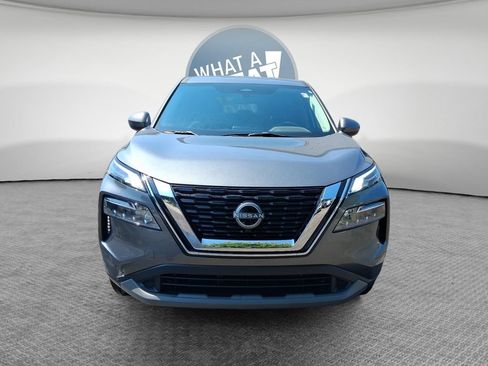 Used 2023 Nissan Rogue SV FWD image 9